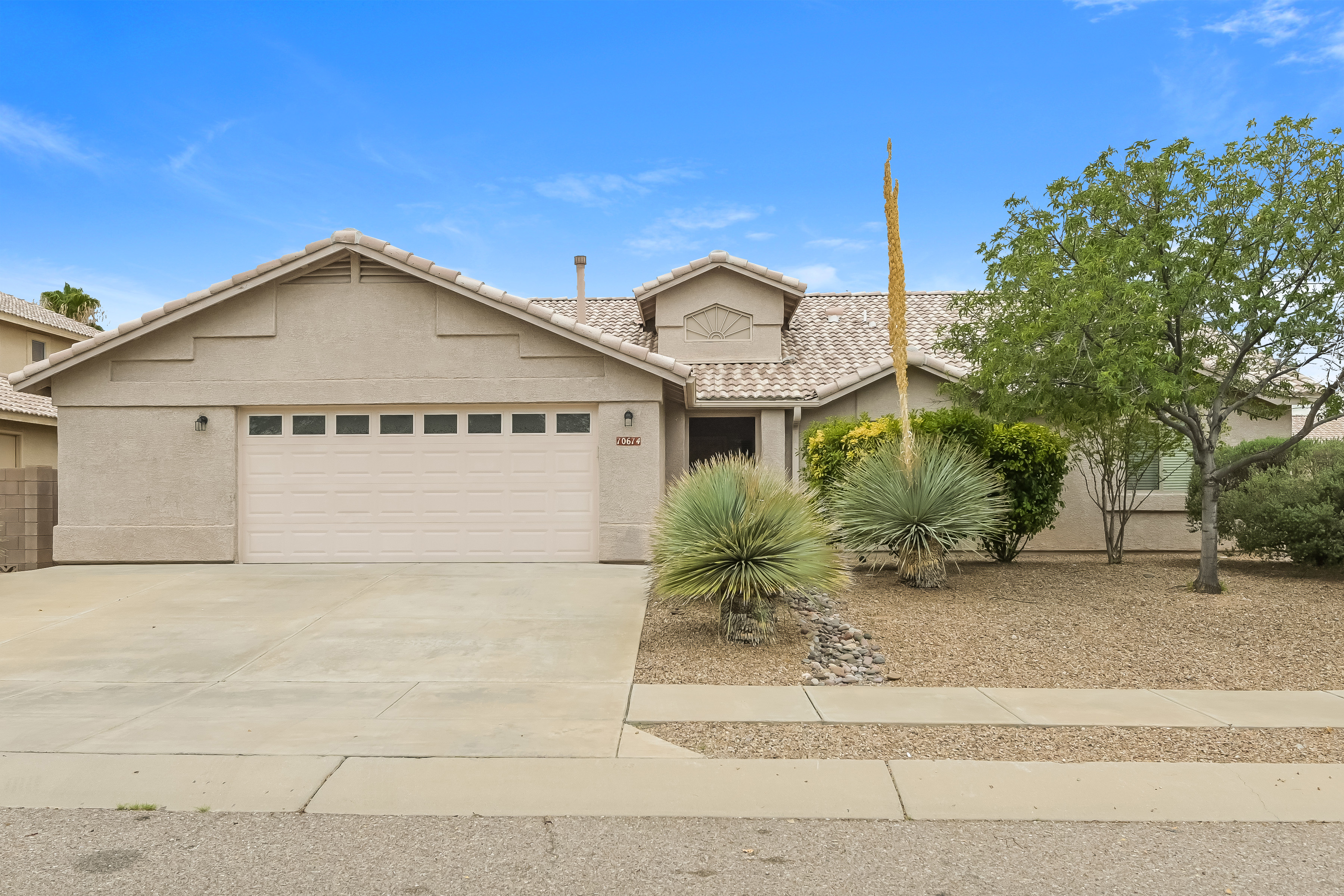 10614 E BRIDGEPORT ST TUCSON, AZ 85747